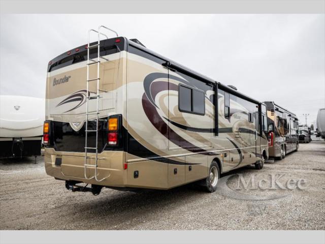 2014 Ford F-53 Unknown