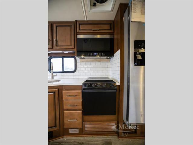 2014 Ford F-53 Unknown