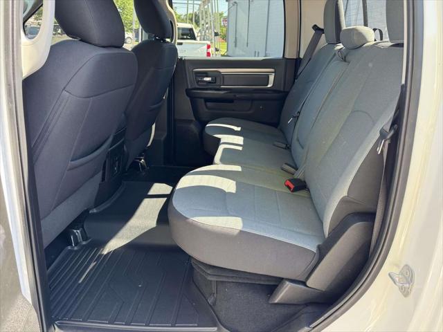 2023 Ram 1500 Classic SLT Crew Cab 4x4 5'7" Box