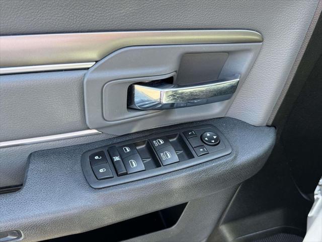 2023 Ram 1500 Classic SLT Crew Cab 4x4 5'7" Box