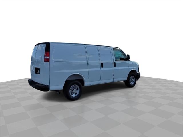 2025 Chevrolet Express Cargo Van RWD 2500 Regular Wheelbase WT