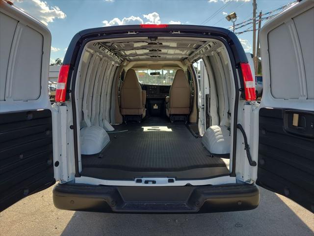 2025 Chevrolet Express Cargo Van RWD 2500 Regular Wheelbase WT