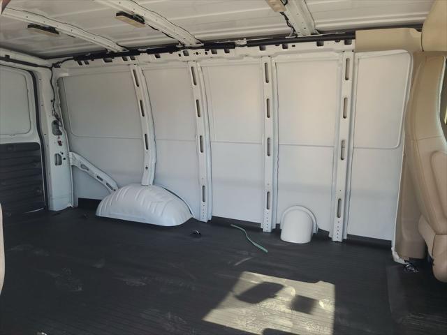 2025 Chevrolet Express Cargo Van RWD 2500 Regular Wheelbase WT