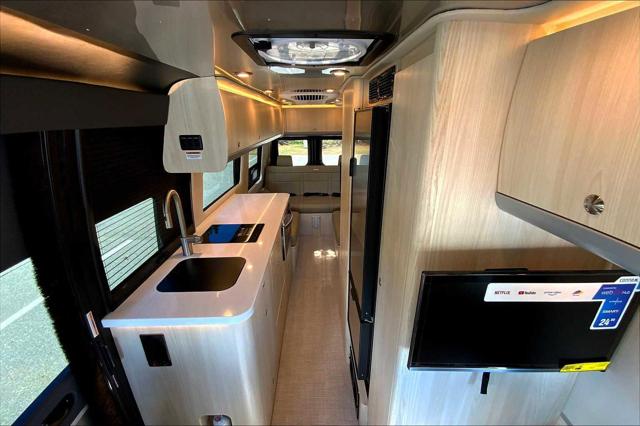 2025 Mercedes-Benz Sprinter 3500XD High Roof 4-Cyl Diesel HO