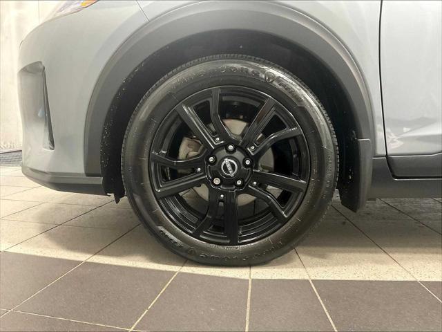 2023 Nissan Kicks SR Xtronic CVT