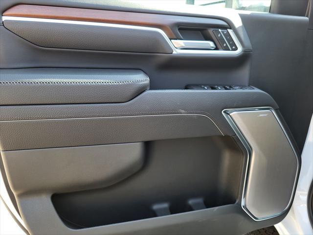 2025 GMC Sierra 3500HD 4WD Crew Cab Standard Bed Denali