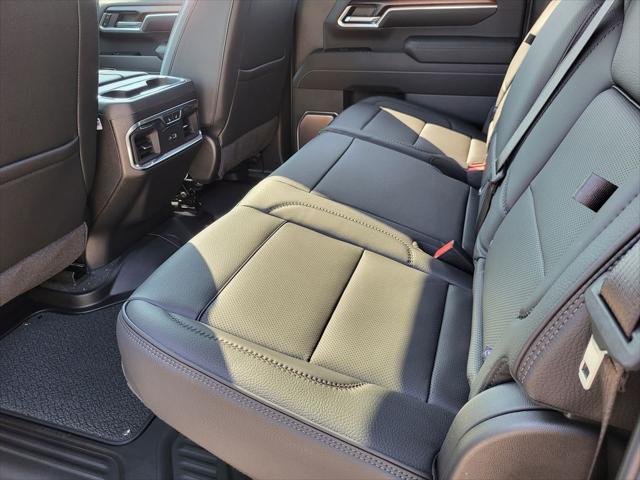 2025 GMC Sierra 3500HD 4WD Crew Cab Standard Bed Denali