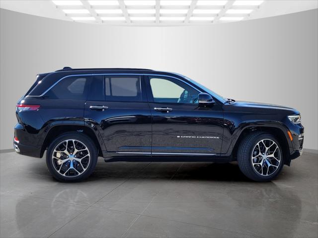 2025 Jeep Grand Cherokee GRAND CHEROKEE SUMMIT RESERVE 4X4