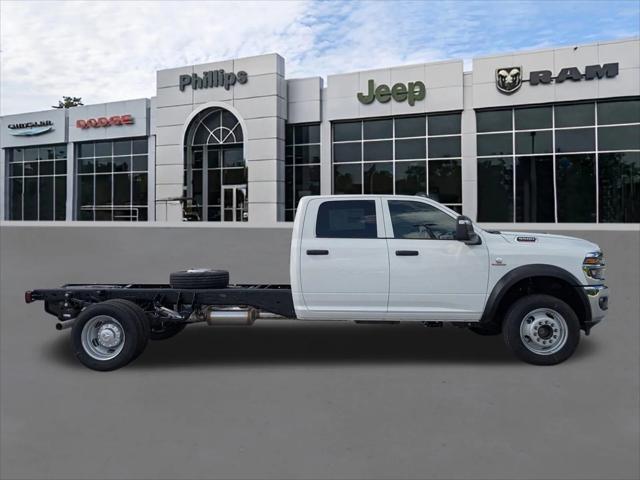 2026 RAM Ram 5500 Chassis Cab RAM 5500 TRADESMAN CHASSIS CREW CAB 4X4 84 CA