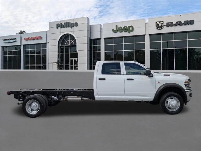 2026 RAM Ram 5500 Chassis Cab RAM 5500 TRADESMAN CHASSIS CREW CAB 4X4 84 CA