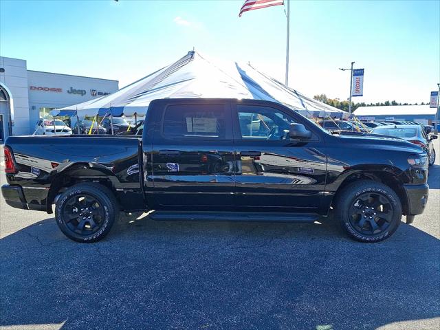 2025 Ram 1500 Tradesman Crew Cab 4x4 5'7" Box