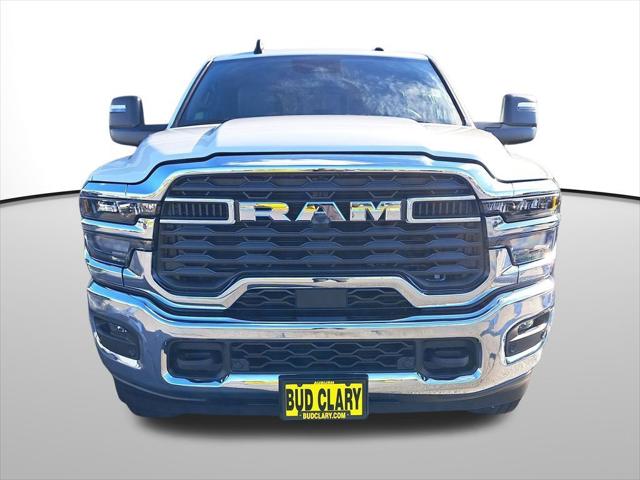 2026 RAM Ram 3500 RAM 3500 TRADESMAN CREW CAB 4X4 8 BOX