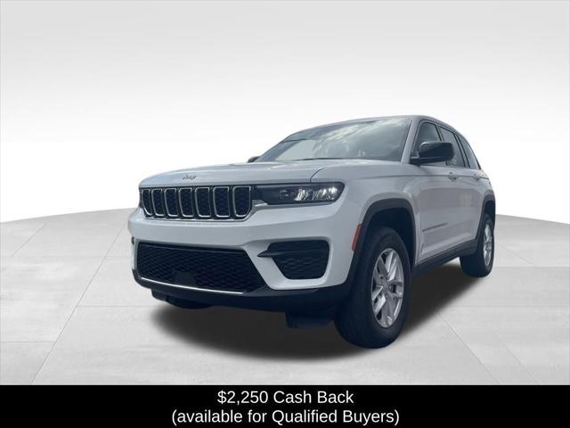 2025 Jeep Grand Cherokee GRAND CHEROKEE LAREDO X 4X4