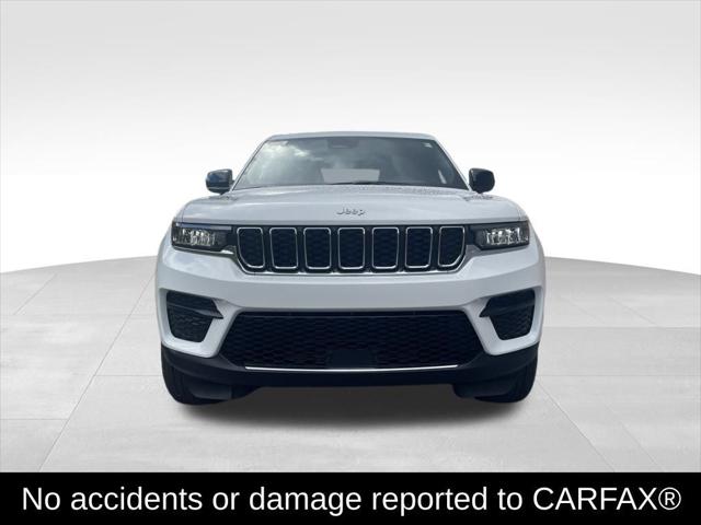 2025 Jeep Grand Cherokee GRAND CHEROKEE LAREDO X 4X4