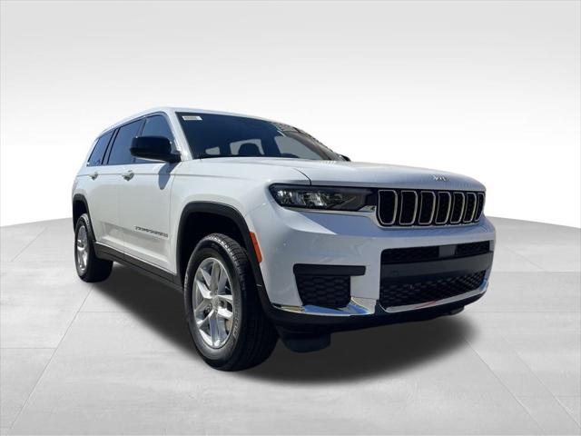 2025 Jeep Grand Cherokee GRAND CHEROKEE L LAREDO X 4X4