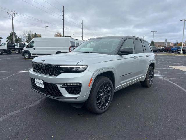 2025 Jeep Grand Cherokee GRAND CHEROKEE SUMMIT RESERVE 4X4