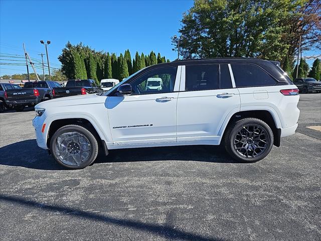 2025 Jeep Grand Cherokee GRAND CHEROKEE SUMMIT RESERVE 4X4