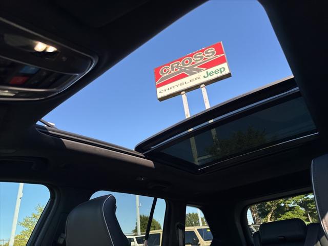 2025 Jeep Grand Cherokee GRAND CHEROKEE SUMMIT RESERVE 4X4