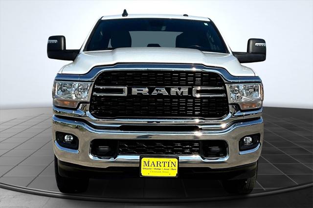 2024 RAM 3500 Big Horn Crew Cab 4x4 8 Box