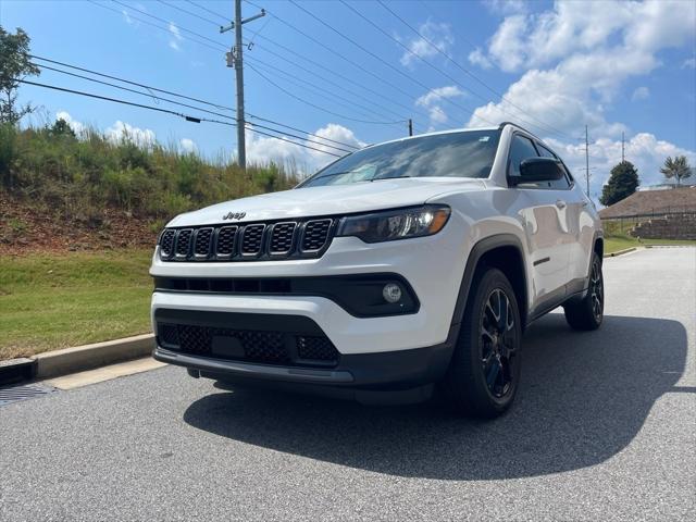 2025 Jeep Compass COMPASS LATITUDE 4X4
