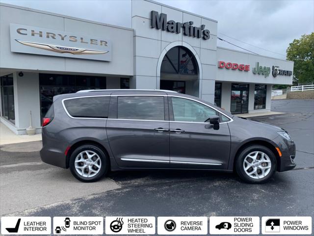 2017 Chrysler Pacifica Touring-L Plus