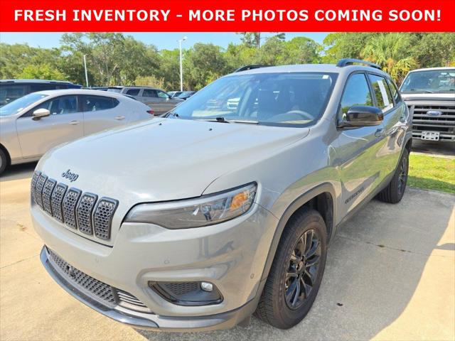 2023 Jeep Cherokee Altitude Lux 4x4
