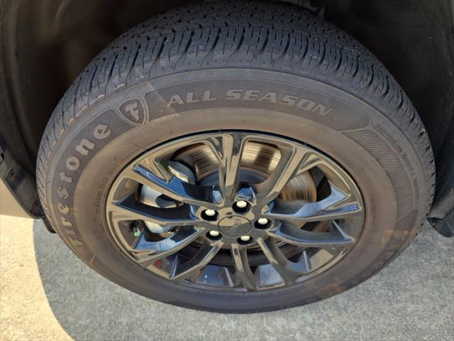2023 Jeep Cherokee Altitude Lux 4x4
