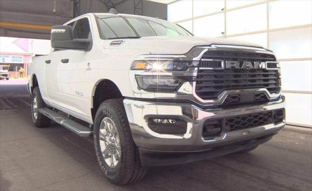 2025 RAM 2500 Big Horn Crew Cab 4x4 64 Box