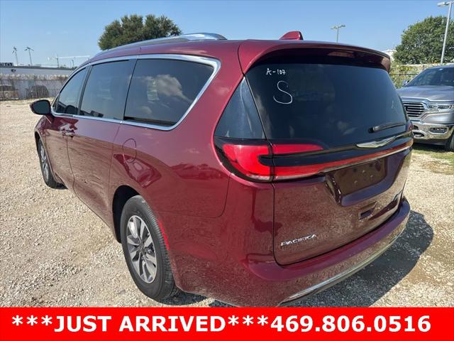 2021 Chrysler Pacifica Hybrid Touring L