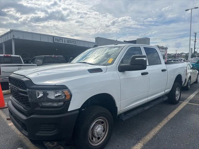 2024 RAM 2500 Tradesman Crew Cab 4x4 64 Box