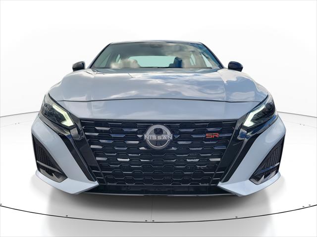 2023 Nissan Altima SR FWD