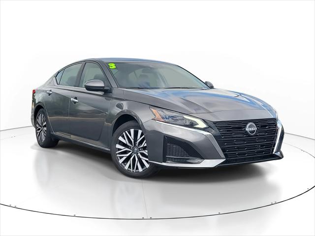 2023 Nissan Altima SV FWD
