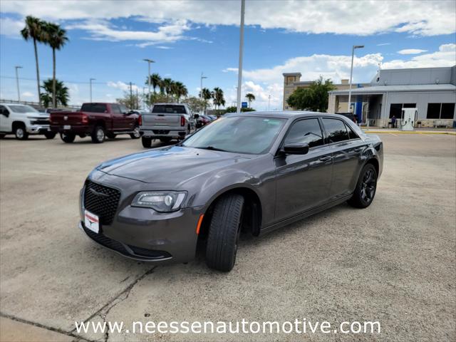 2023 Chrysler 300 Touring