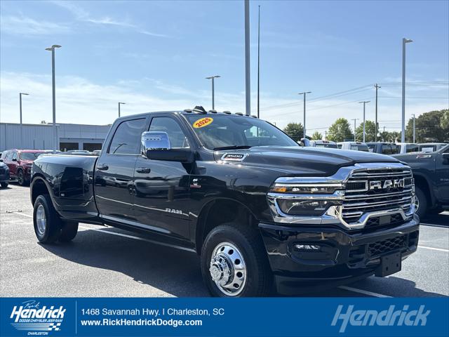 2025 RAM 3500 Laramie Crew Cab 4x4 8 Box