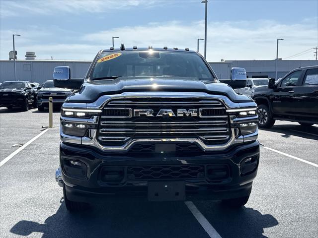 2025 RAM 3500 Laramie Crew Cab 4x4 8 Box