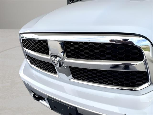 2023 RAM 1500 Classic Tradesman Crew Cab 4x4 57 Box 2023 RAM 1500 Classic Tradesman Crew Cab 4x4 57 Box