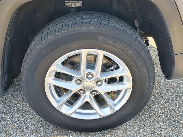 2024 Jeep Grand Cherokee L Laredo X 4x4