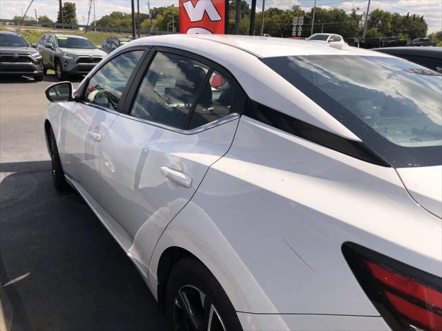 2024 Nissan Sentra SV Xtronic CVT