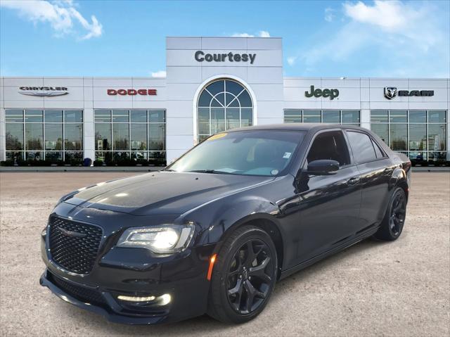 2022 Chrysler 300 S