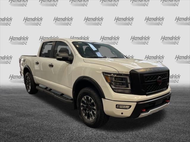 2024 Nissan TITAN Crew Cab PRO-4X 4x4