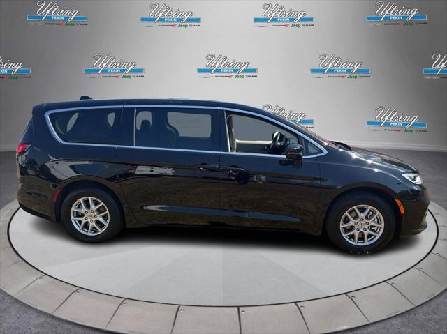 2024 Chrysler Pacifica Touring L 2024 Chrysler Pacifica Touring L