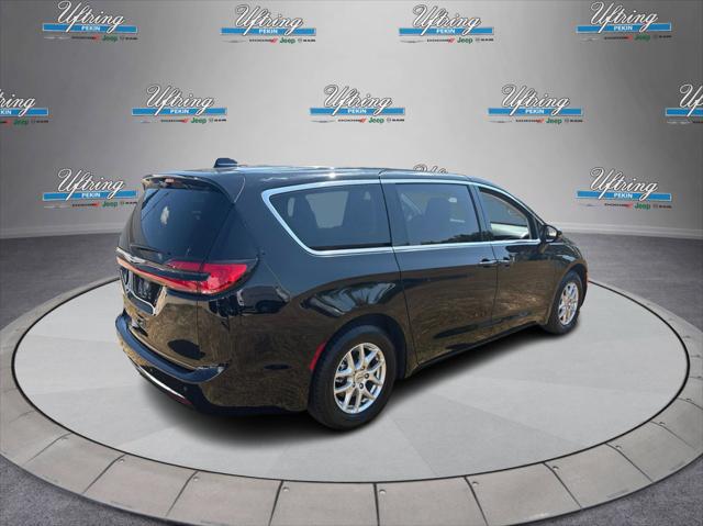 2024 Chrysler Pacifica Touring L 2024 Chrysler Pacifica Touring L