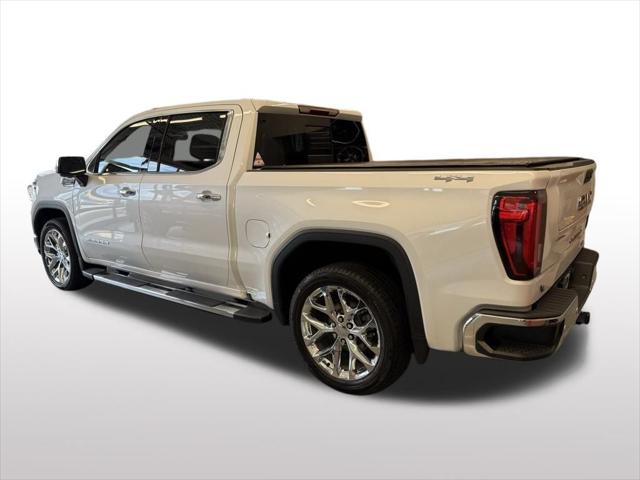 2022 GMC Sierra 1500 4WD Crew Cab Short Box SLT