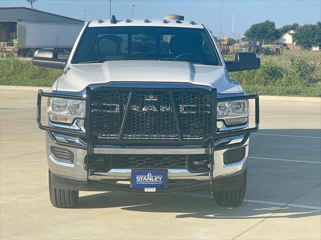2022 RAM 3500 Tradesman Crew Cab 4x4 8 Box