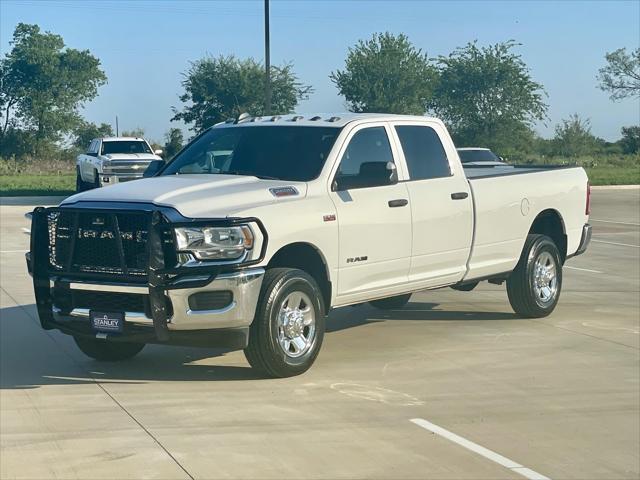 2022 RAM 3500 Tradesman Crew Cab 4x4 8 Box