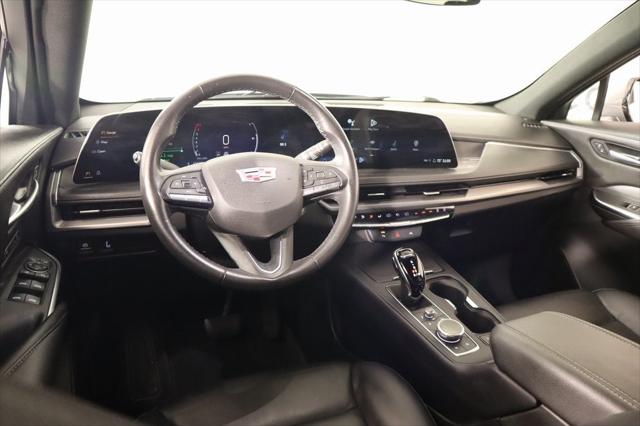 2024 Cadillac XT4 AWD Premium Luxury