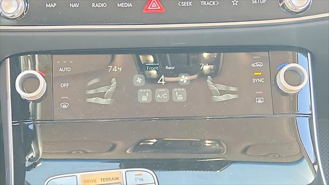 2026 Genesis GV70 2.5T