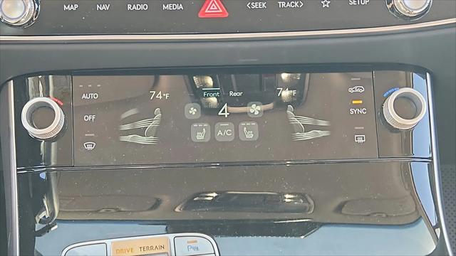 2026 Genesis GV70 2.5T