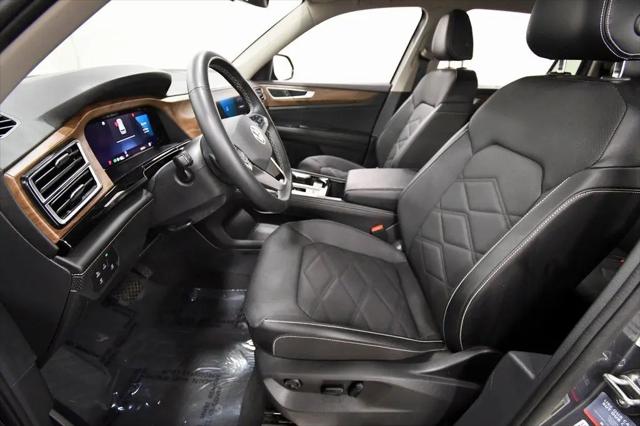 2024 Volkswagen Atlas 2.0T SE w/Technology