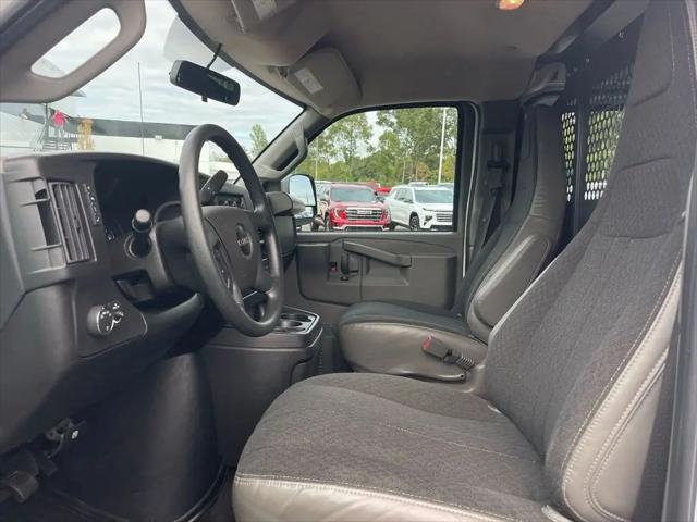 2023 GMC Savana Cargo RWD 2500 Regular Wheelbase Work Van